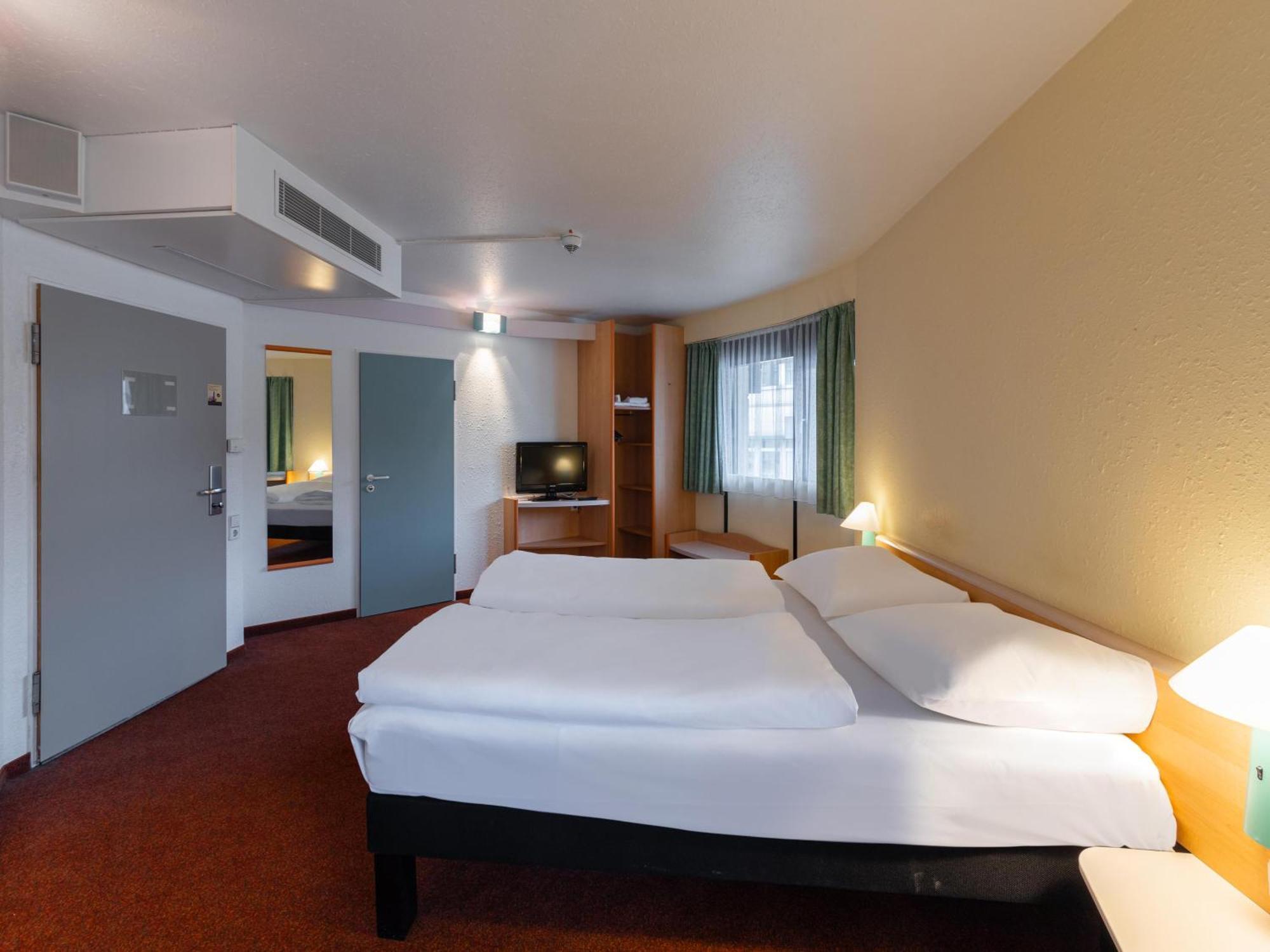 B&B Hotel Wuppertal-City Εξωτερικό φωτογραφία