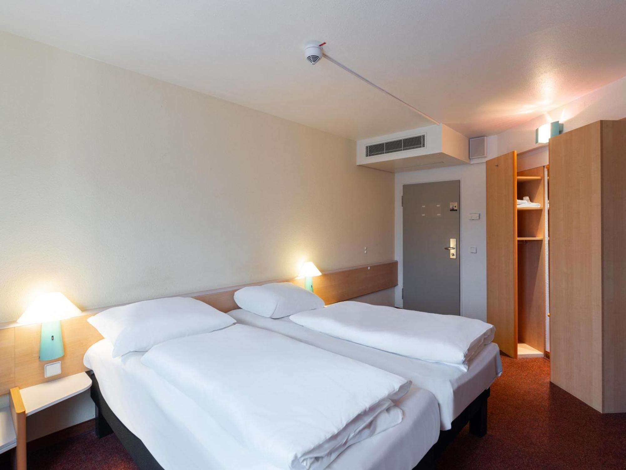 B&B Hotel Wuppertal-City Εξωτερικό φωτογραφία