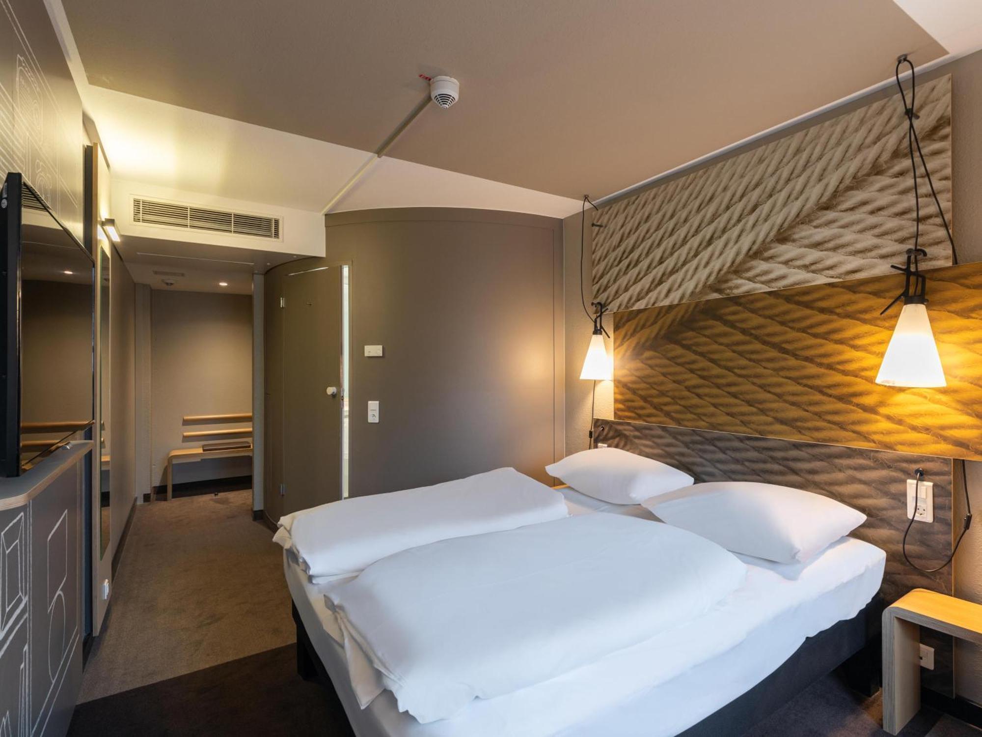 B&B Hotel Wuppertal-City Εξωτερικό φωτογραφία