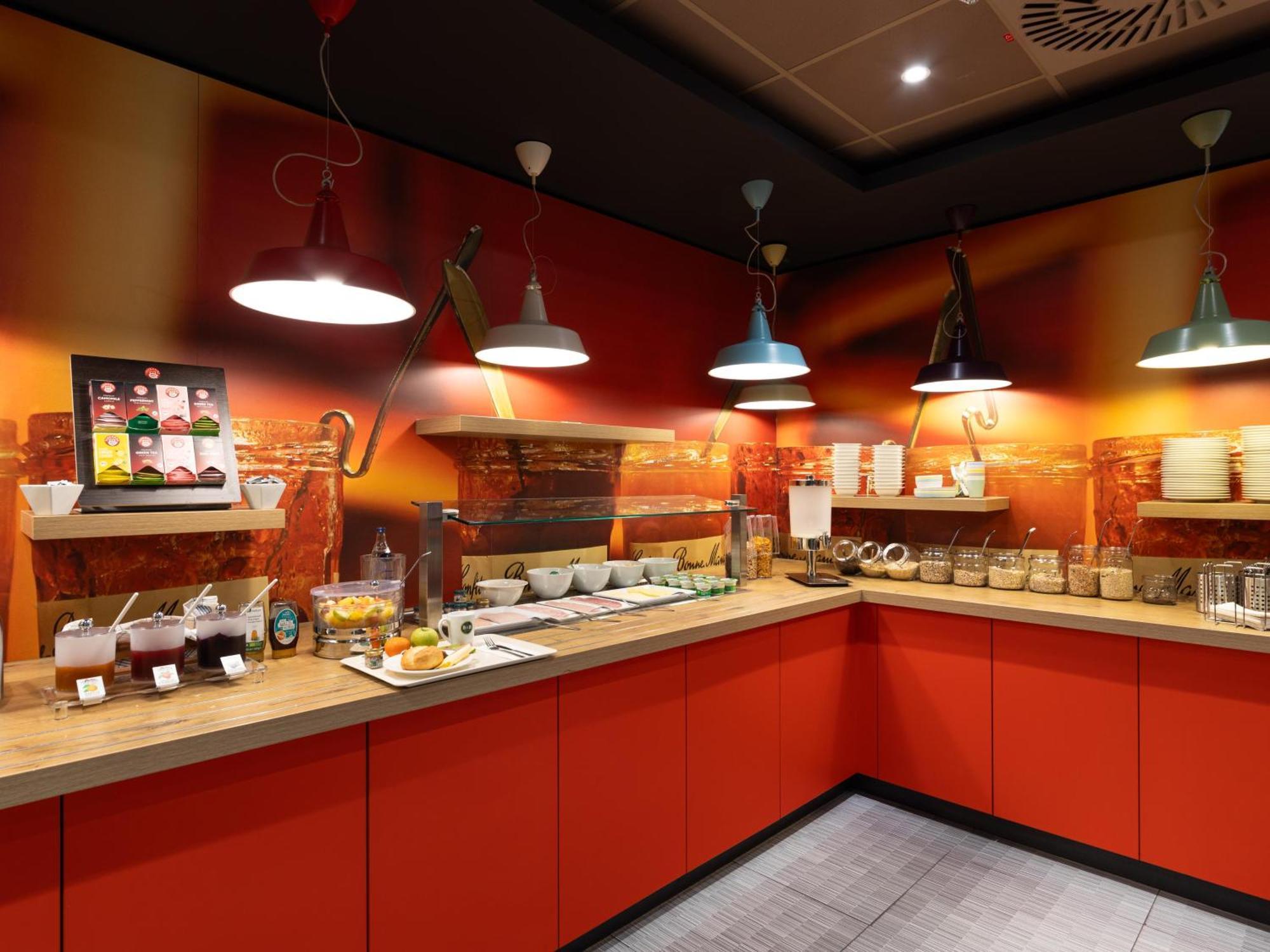 B&B Hotel Wuppertal-City Εξωτερικό φωτογραφία