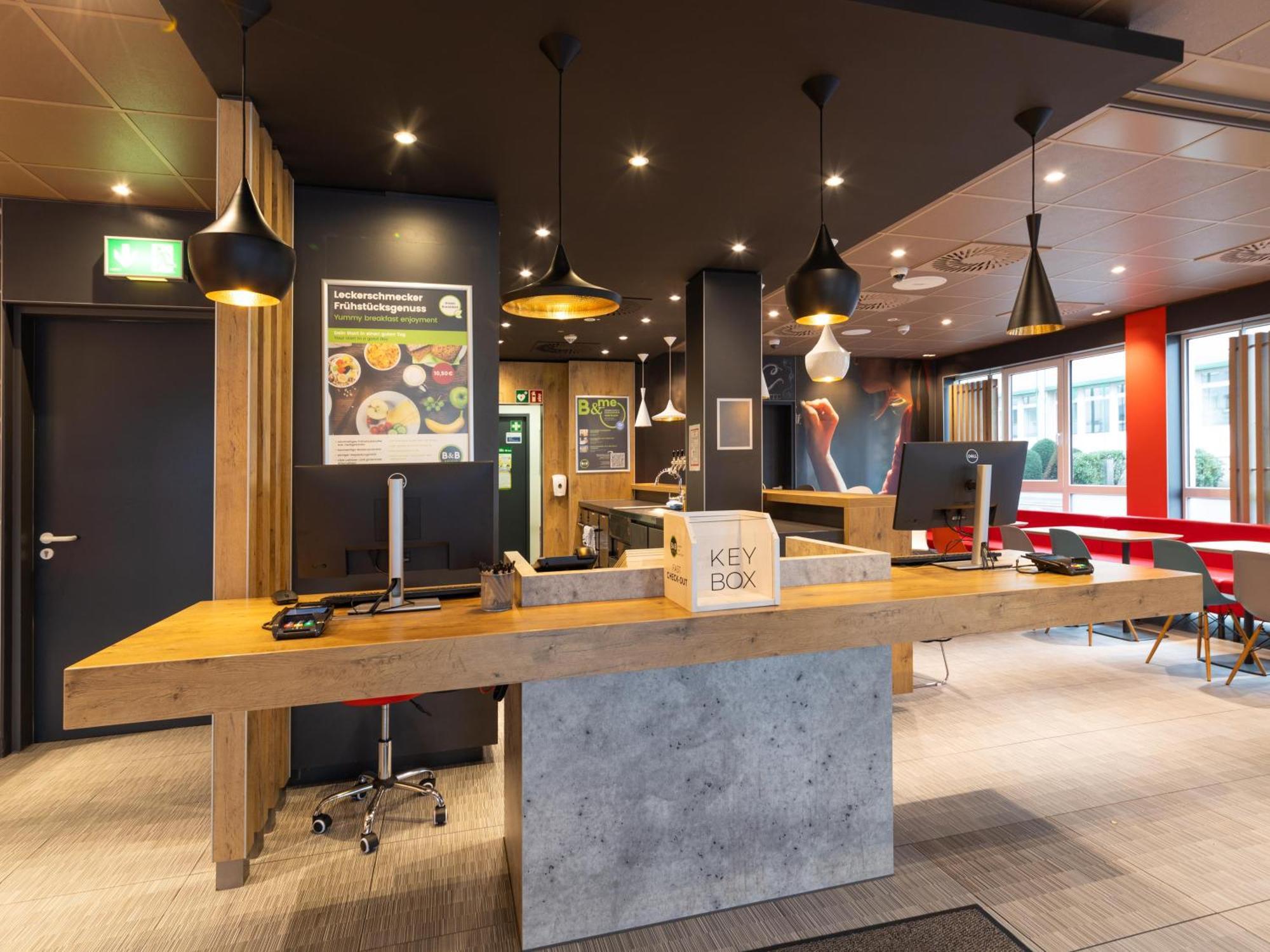 B&B Hotel Wuppertal-City Εξωτερικό φωτογραφία