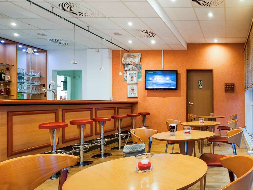B&B Hotel Wuppertal-City Εστιατόριο φωτογραφία